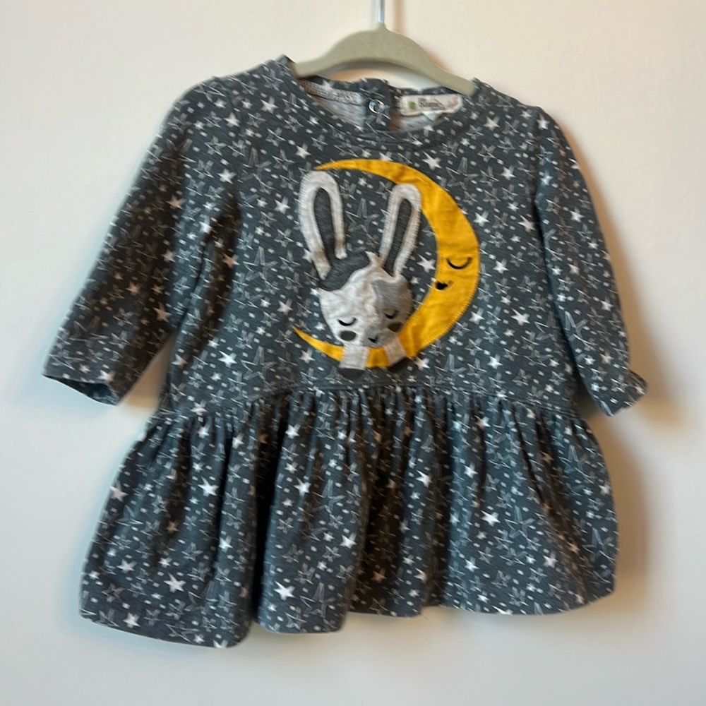 The Bonnie Mob girl dress 6 to 12 mo gray white appliqué yellowed moon bunny